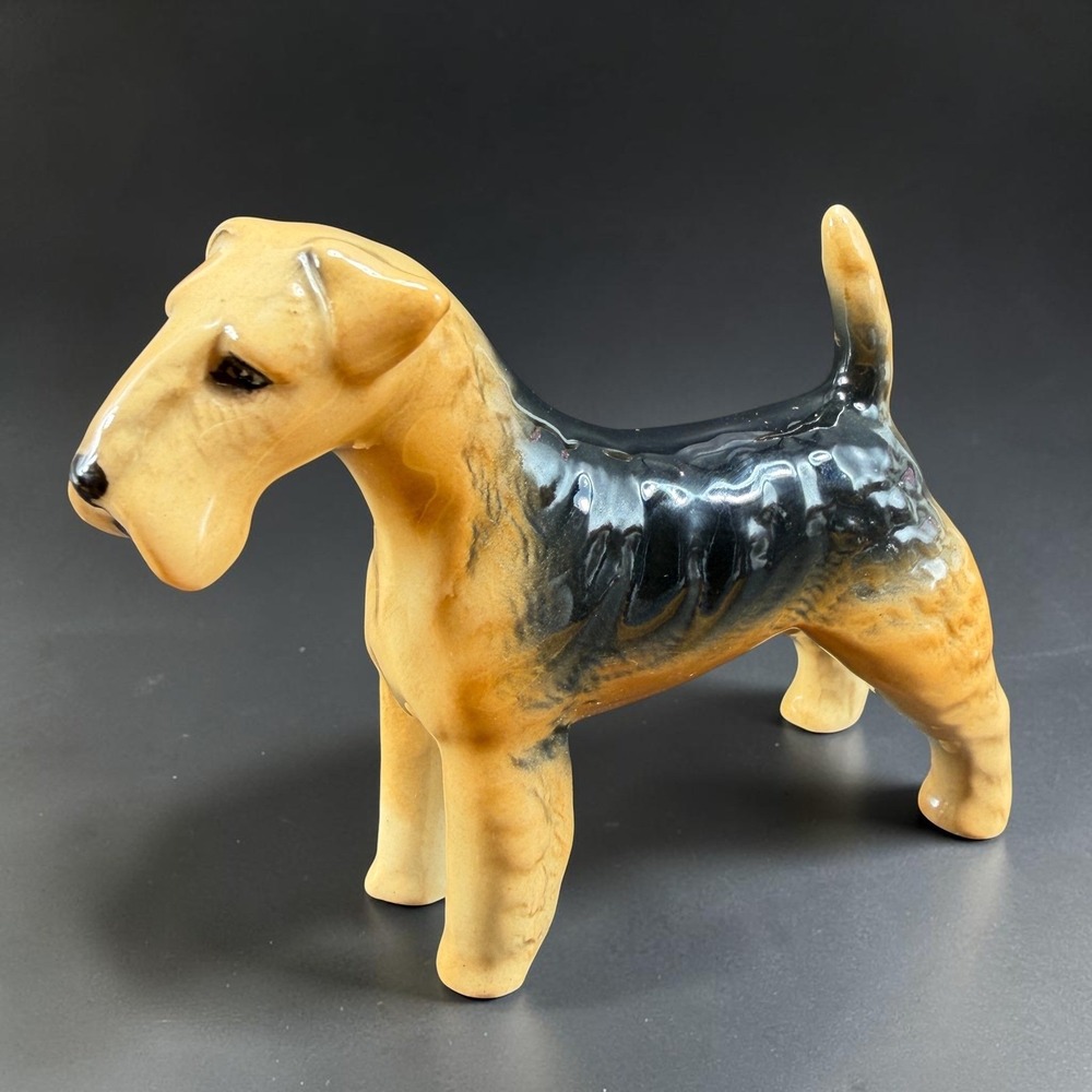 Beswick England Airedale Terrier Dog Figurine Vintage Porcelain Tan Black 3x4in